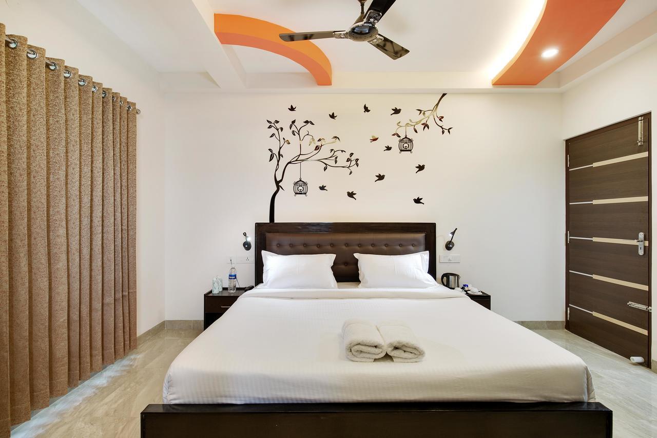 Crystal Lake Suites Coimbatore Eksteriør billede
