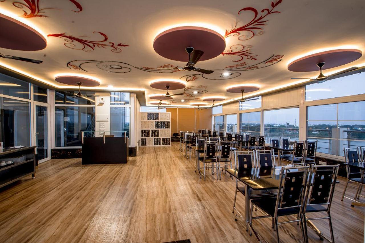 Crystal Lake Suites Coimbatore Eksteriør billede